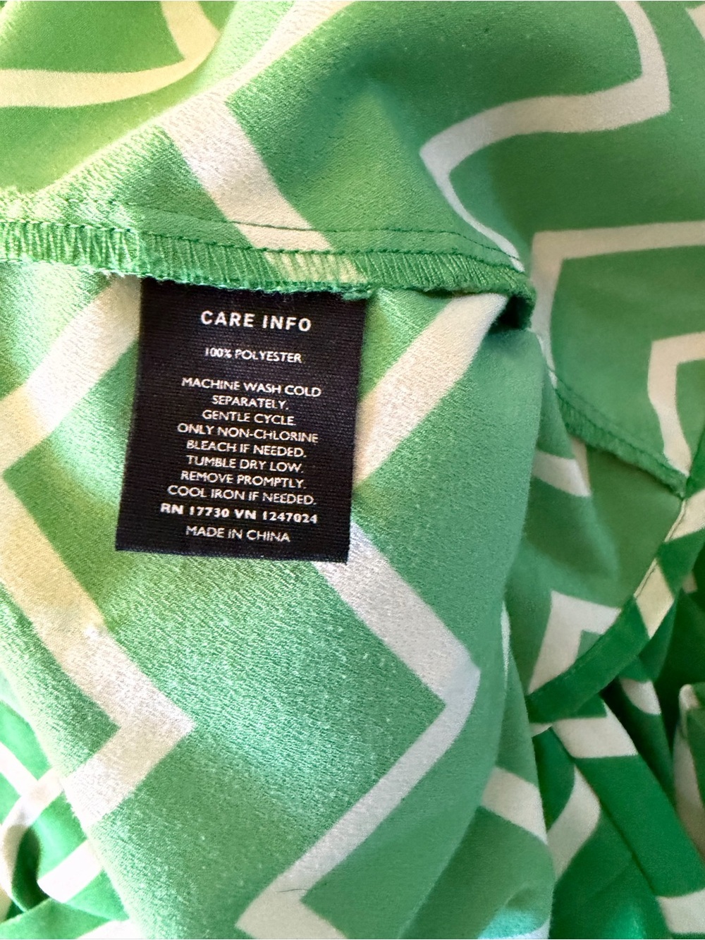 Who What Wear Green and White Chevron Wrap Midi Dress - Picture 6 of 6